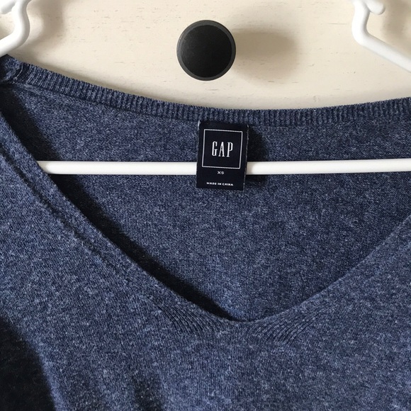 Blue sweater - Picture 3 of 3